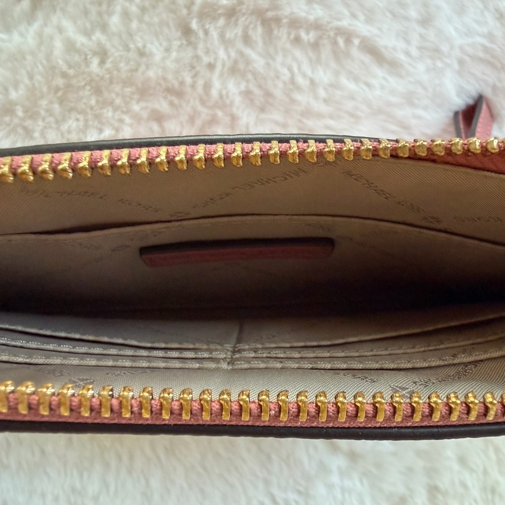 Michael Kors Jet Set Zipper Wristlet Clutch - Picture 6 of 7